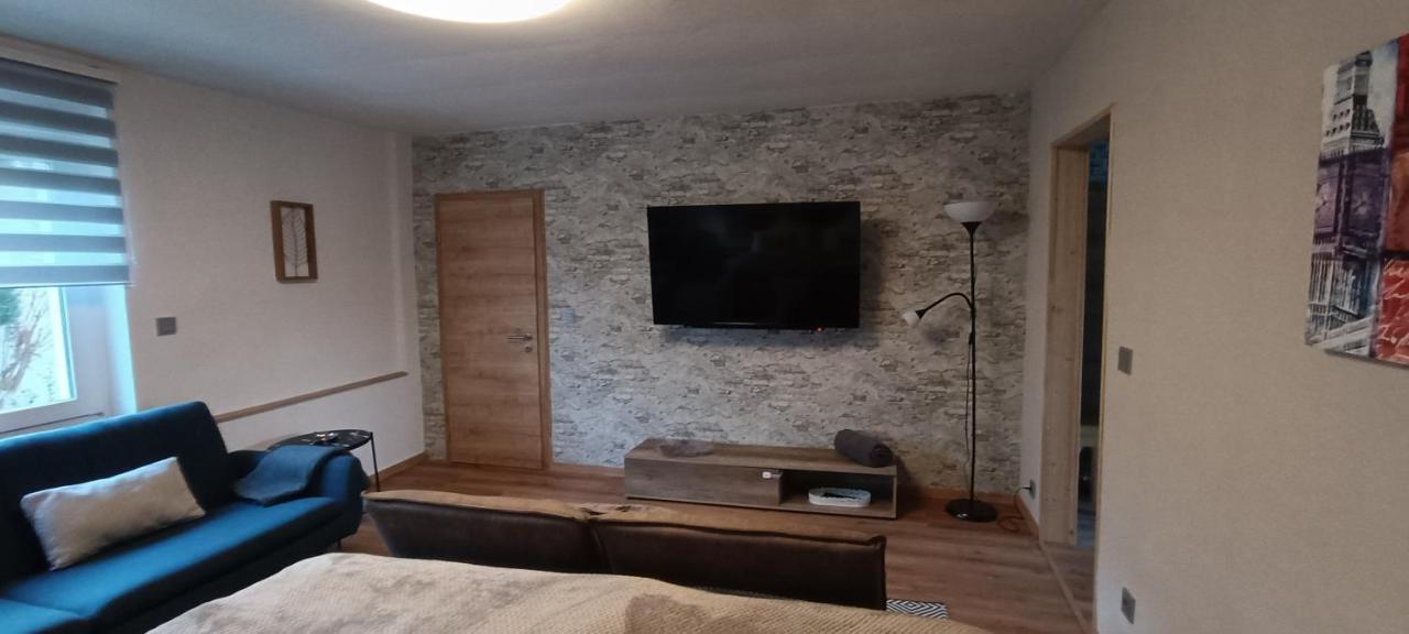 Apartamento Haus Mari Niederwiesa Exterior foto