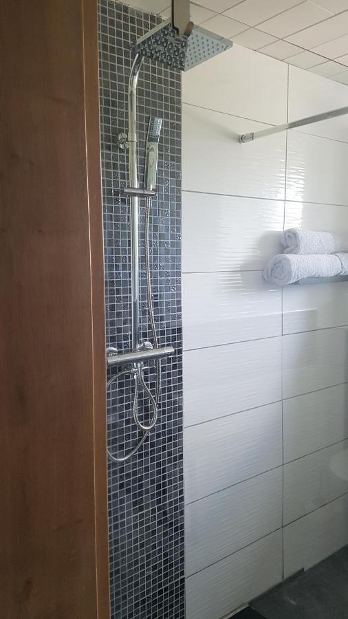 Apartamento Haus Mari Niederwiesa Exterior foto